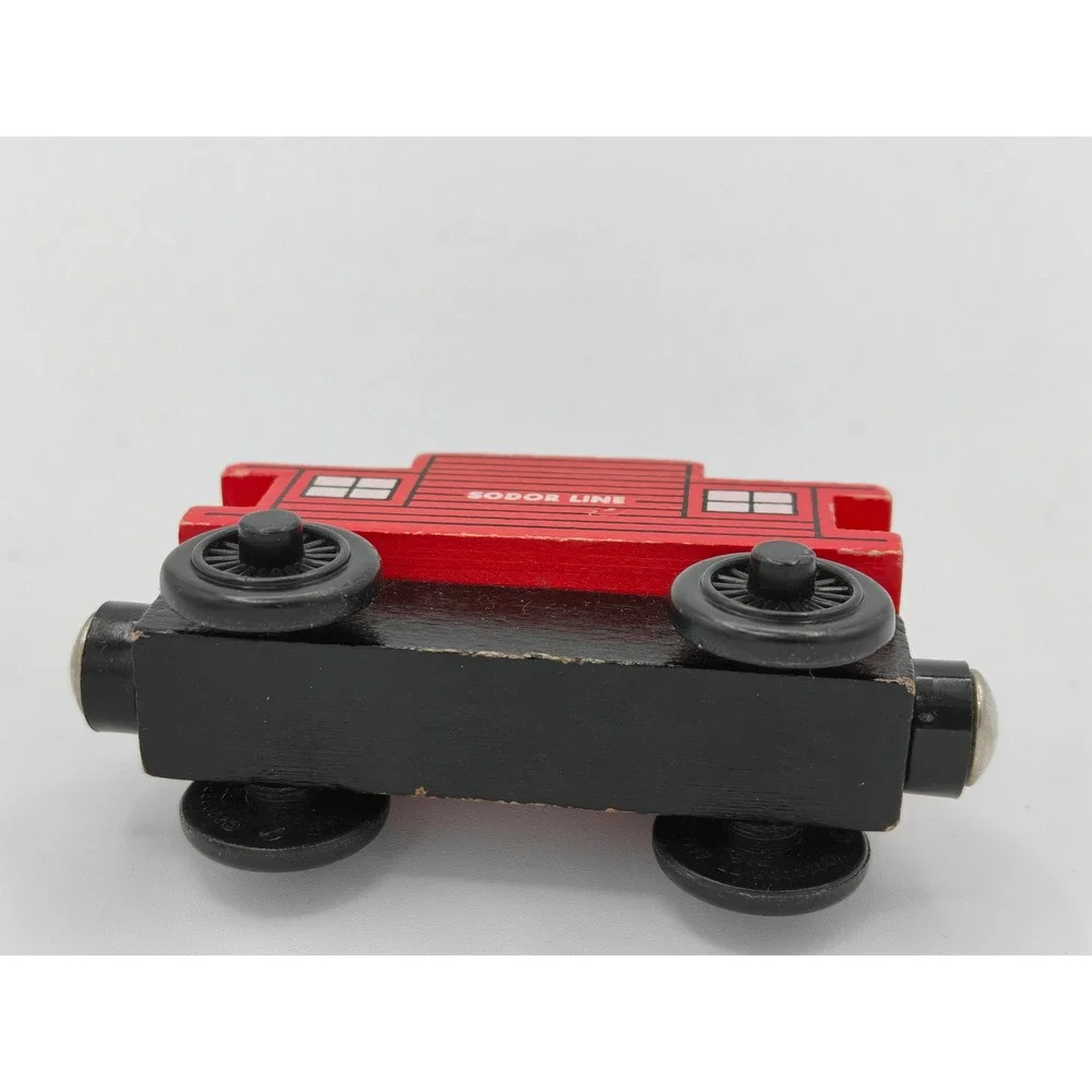 Thomas & Friends Wooden‎ Railway Sodor Line Caboose Red Black Magnetic Train Car